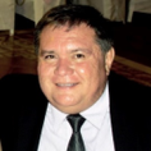 Roberto A. Flores